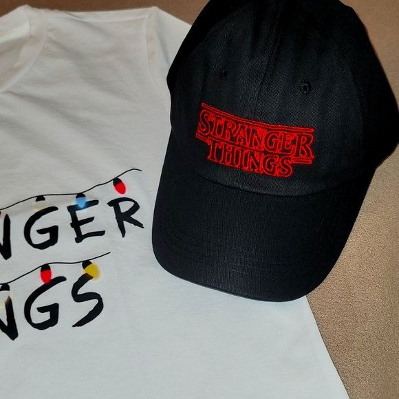 Stranger Things t-shirt & hat set - Picture 2 of 2